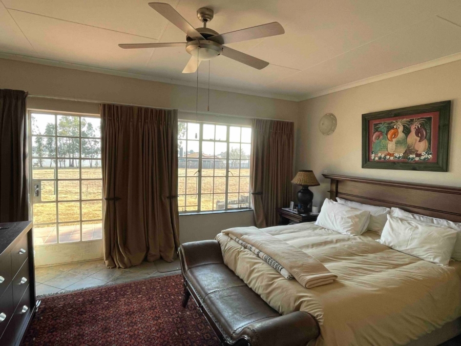 5 Bedroom Property for Sale in Oranjeville Free State